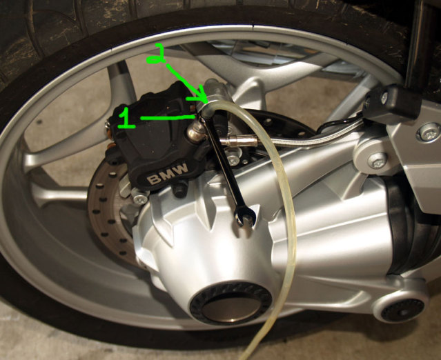 R1200_2007+_Brake_Bleed